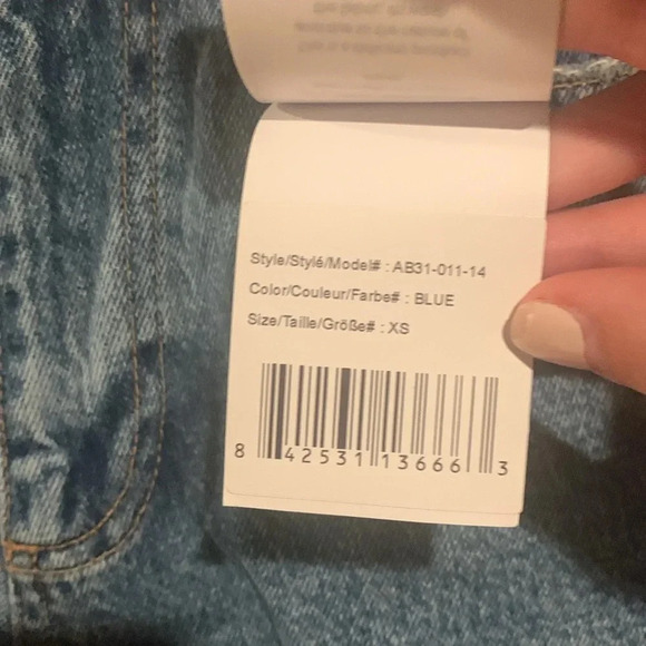 New ANINE BING Jean shorts - Picture 4 of 8